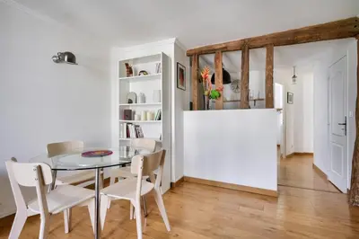 Plan de l'établissement Stunning 1BR Flat with balcony near metro station