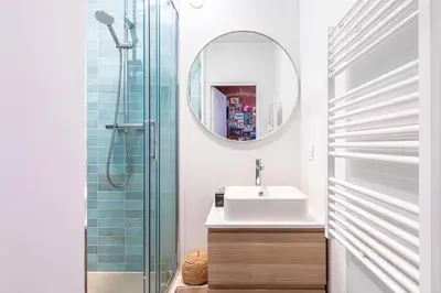Salle de bains dans l'établissement GuestReady - Peaceful escape in Père-Lachaise