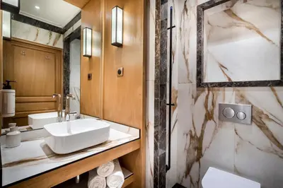 Salle de bains dans l'établissement Merveil - Signature Suite - Tour Eiffel -Desaix II