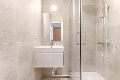 Salle de bains dans l'établissement Mykeypers - Studio Cozy 2P - Malakoff 11