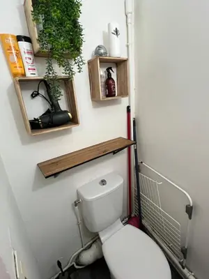 Salle de bains dans l'établissement Studio k Maisons des Examens, ligne 14, Paris