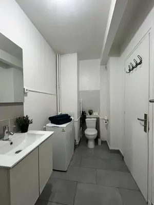 Salle de bains dans l'établissement Studio Élysée