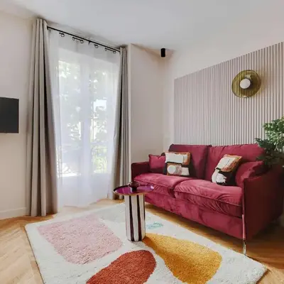 Beautiful apartment near the Eiffel Tower