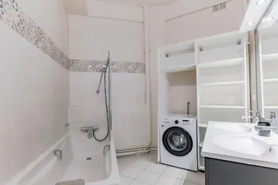 Salle de bains dans l'établissement Grand appartement luxe - Trocadéro