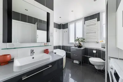 Salle de bains dans l'établissement Cerise's home - Cosy flat 15min from Paris with hot tub