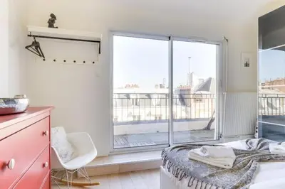Balcon ou terrasse dans l'établissement Appartement d'Artiste, Terrasse Vue Tour Eiffel