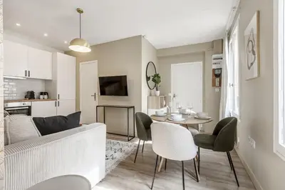Cuisine ou kitchenette dans l'établissement A31#Republique # 1BedRoom # Marais # Paris03 # AC