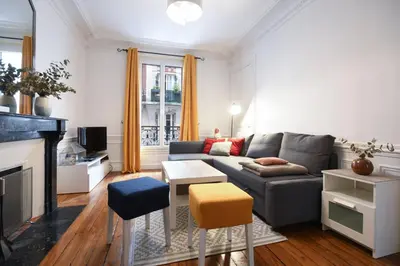 Coin salon dans l'établissement GuestReady - Charm an Comfort in Épinettes