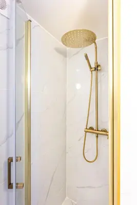 Salle de bains dans l'établissement Studio élégant esprit Loft avec AC