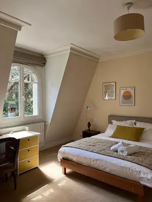 Un ou plusieurs lits dans un hébergement de l'établissement House facing Roland Garros stadium - 5 bedrooms