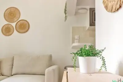 Coin salon dans l'établissement Raspail 3 - LB - Cosy apartment for 4 pers in heart of Paris