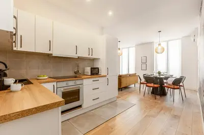 Cuisine ou kitchenette dans l'établissement B21#République#Marais#3BedRooms#Paris03#Air-conditioning