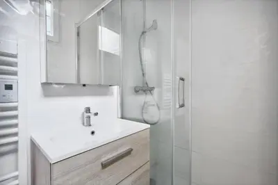 Salle de bains dans l'établissement Amazing view apartment in heart of Paris