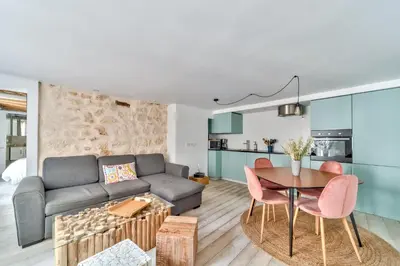 Cuisine ou kitchenette dans l'établissement GuestReady - Elegant 2BR Ap in Saint-Martin