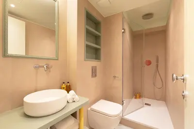 Salle de bains dans l'établissement Paris Home Collection - Serviced Apartments Champs-Elysées - Rue de Ponthieu