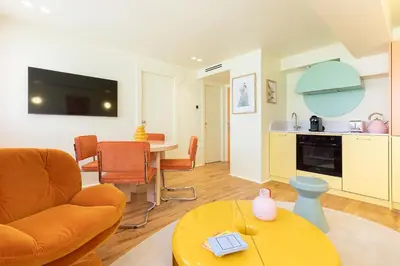 Coin salon dans l'établissement Paris Home Collection - Serviced Apartments Champs-Elysées - Rue de Ponthieu