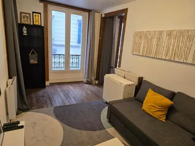 Coin salon dans l'établissement Écrin au cœur de Paris