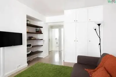 Télévision ou salle de divertissement dans l'établissement Saint Benoît - KP - Lovely Apartment in St Germain-des-Prés for 4p