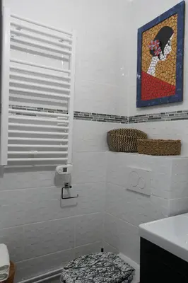 Salle de bains dans l'établissement Paris est merveilleux - Buttes-Chaumont