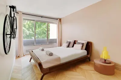 Un ou plusieurs lits dans un hébergement de l'établissement Magnifique appartement 140 m2 avec terrasse - bail mobilité