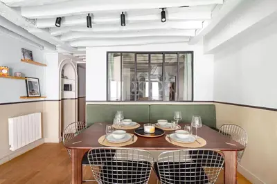 Plan de l'établissement Appartement design et confortable au cœur du Marais