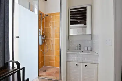 Plan de l'établissement Heart of Paris 1BR-4P Le Marais 7 Free Netflix