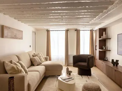 Coin salon dans l'établissement Luxury apartment -2BR-6P- Musée du Louvre