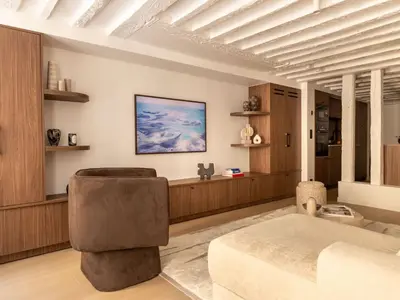 Coin salon dans l'établissement Luxury apartment -2BR-6P- Musée du Louvre