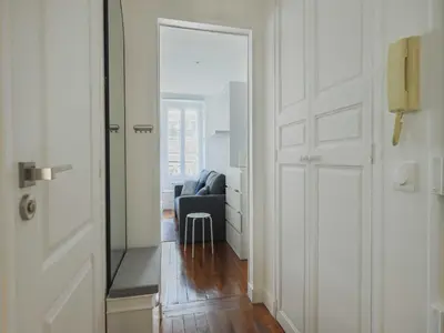 Un ou plusieurs lits dans un hébergement de l'établissement Charming apartment-1BR-3P-Ternes