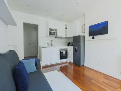 Cuisine ou kitchenette dans l'établissement Charming apartment-1BR-3P-Ternes