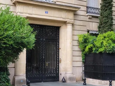 Plan de l'établissement Appartement avec vue sur la tour eiffel