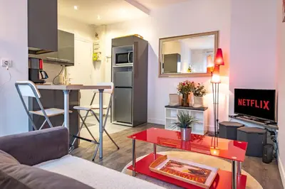 Cuisine ou kitchenette dans l'établissement Appartement Place Monge 3 Guests