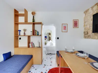 Un ou plusieurs lits dans un hébergement de l'établissement Authentic apartment - 1BR 2P - Goutte-d'Or