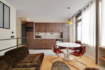 Cuisine ou kitchenette dans l'établissement Pick A Flat's apartment in Monmartre - Rue Etex