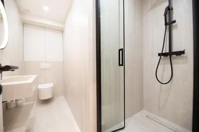Salle de bains dans l'établissement Cosy Studio with Prime Location, Le Marais