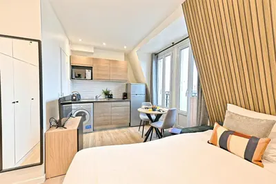 Cuisine ou kitchenette dans l'établissement Studio élégant à Neuilly entre Paris et La Défense