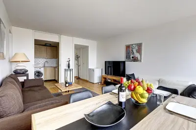 Cuisine ou kitchenette dans l'établissement 5019 Suite Pouey - Apartment near La Défense