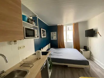 Télévision ou salle de divertissement dans l'établissement Beautiful Studio