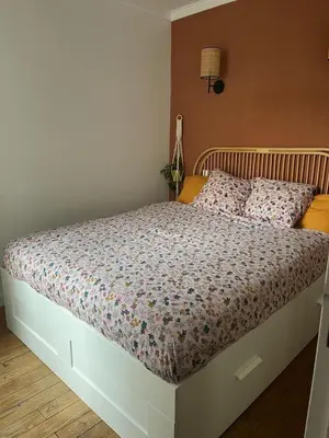 Un ou plusieurs lits dans un hébergement de l'établissement Modern & Bright Apartment near Batignolles