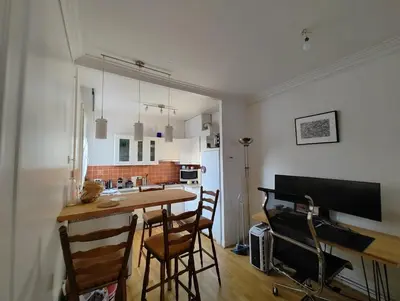 Cuisine ou kitchenette dans l'établissement Dagorno - CI - Paris 12eme - Appartement pour 4 personnes