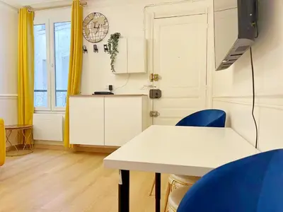 Cuisine ou kitchenette dans l'établissement Cozy Ap des Gobelins