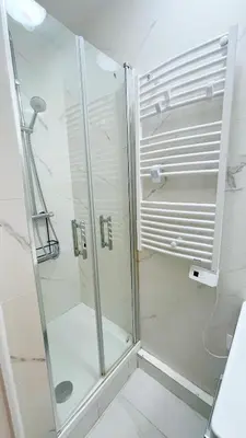 Salle de bains dans l'établissement Cozy Ap des Gobelins