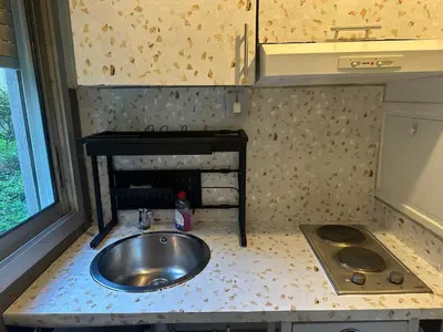 Cuisine ou kitchenette dans l'établissement Superbe Studio Miromesnil Elysée