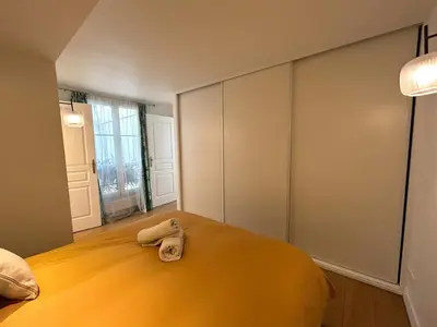 Un ou plusieurs lits dans un hébergement de l'établissement Outstanding and sunbathed 3 br