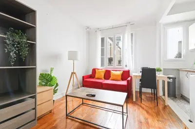 Coin salon dans l'établissement Heart of Paris Studio-2P Invalides Free Netflix