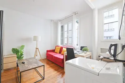 Coin salon dans l'établissement Heart of Paris Studio-2P Invalides Free Netflix