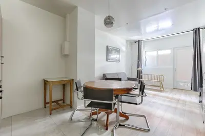 Coin salon dans l'établissement Traversière III Boulogne-Billancourt Apartment4P