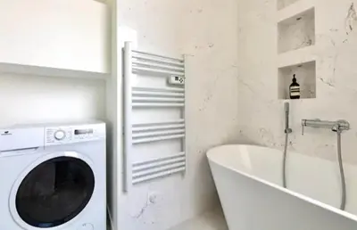 Salle de bains dans l'établissement Appartement 2 pieces Boulogne-Billancourt