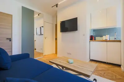 Télévision ou salle de divertissement dans l'établissement Charming Appt - 1BDR 4P - Saint Ouen
