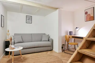 Coin salon dans l'établissement Cozy & Family - Family 2BR Retreat - Paris 14 ème - Netflix & Treats
